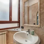 דירה Guesthost - Piazza Di Spagna Elegant