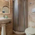 Guesthost - Piazza Di Spagna Elegant Apartment Rom