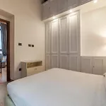 Apartment Guesthost - Piazza Di Spagna Elegant *