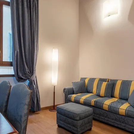 Guesthost - Piazza Di Spagna Elegant Apartament Rzym